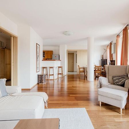 Bright And Spacious Penthouse W/ Terrace & Parking Budapeszt Zewnętrze zdjęcie
