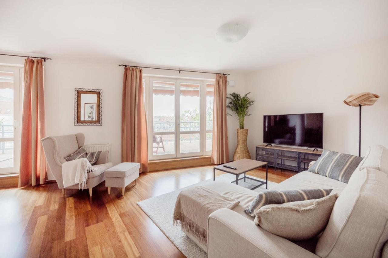 Bright And Spacious Penthouse W/ Terrace & Parking Budapeszt Zewnętrze zdjęcie